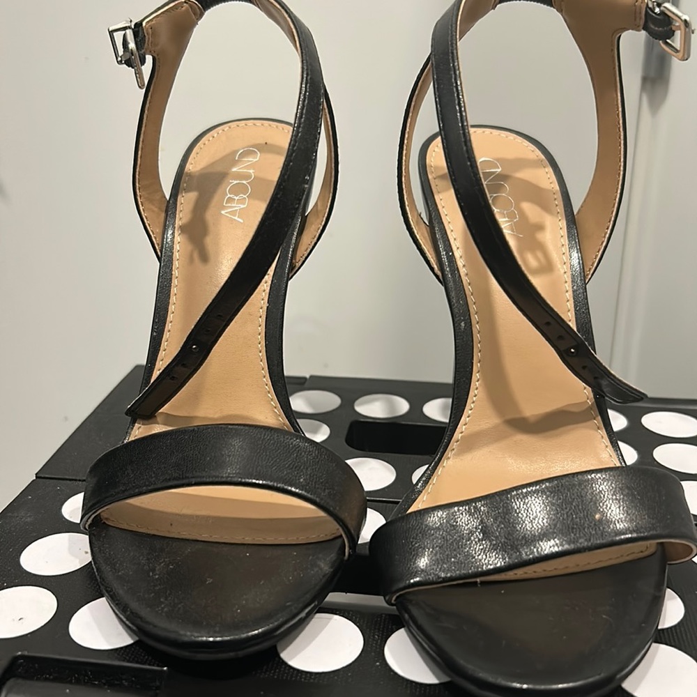 Black ABOUND High Heels